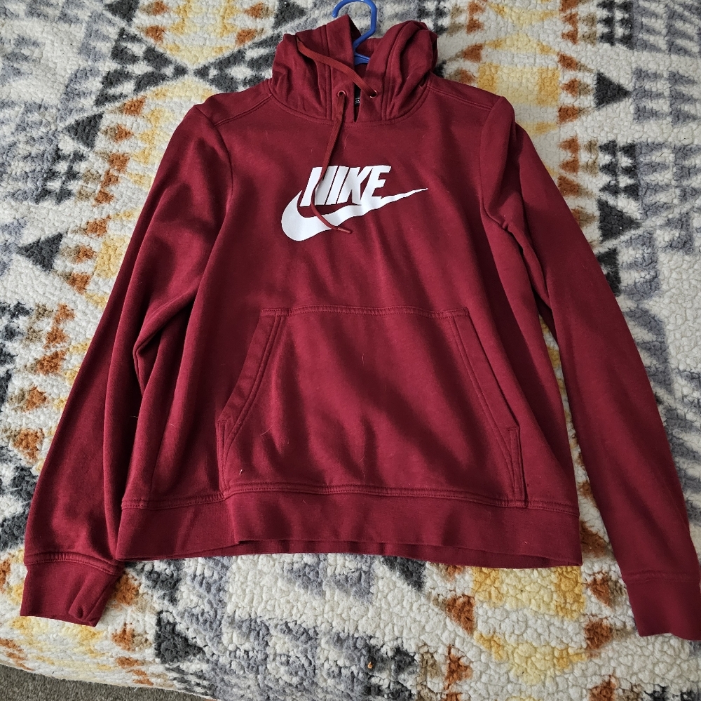 Women's Nike Hoodie - M